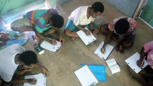 Projet d'alphabétisation pour les femmes en prison à Wewak